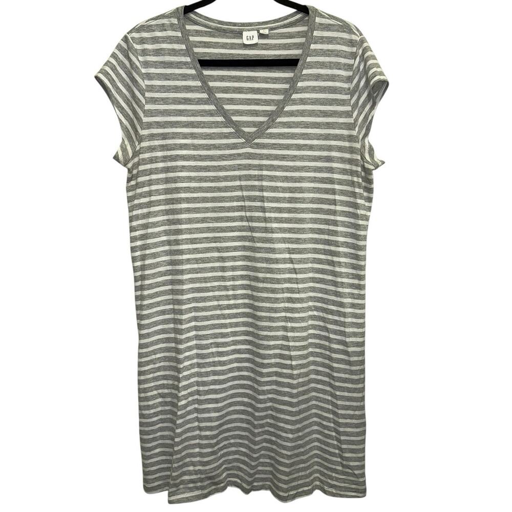 GAP Gray White Striped V-Neck T-Shirt Dress Large‎ Short Sleeve Shift Dress